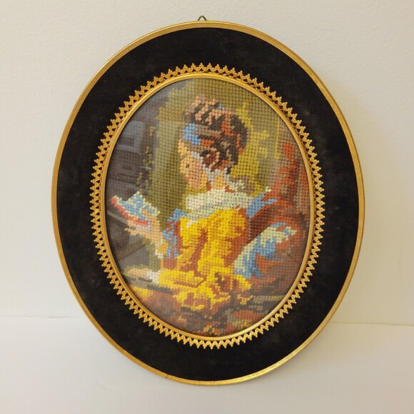 Vintage Handmade Needlepoint Portrait Oval Velvet And Brass Ormolu Wood Frame - Picture 3 of 5
